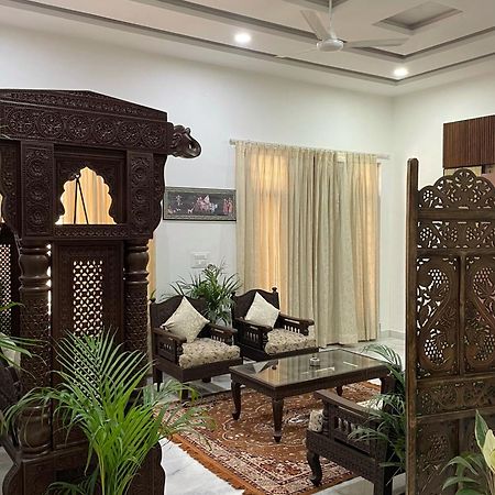 Karni Nivvas - Luxury Redefined Villa Udaipur Exteriör bild