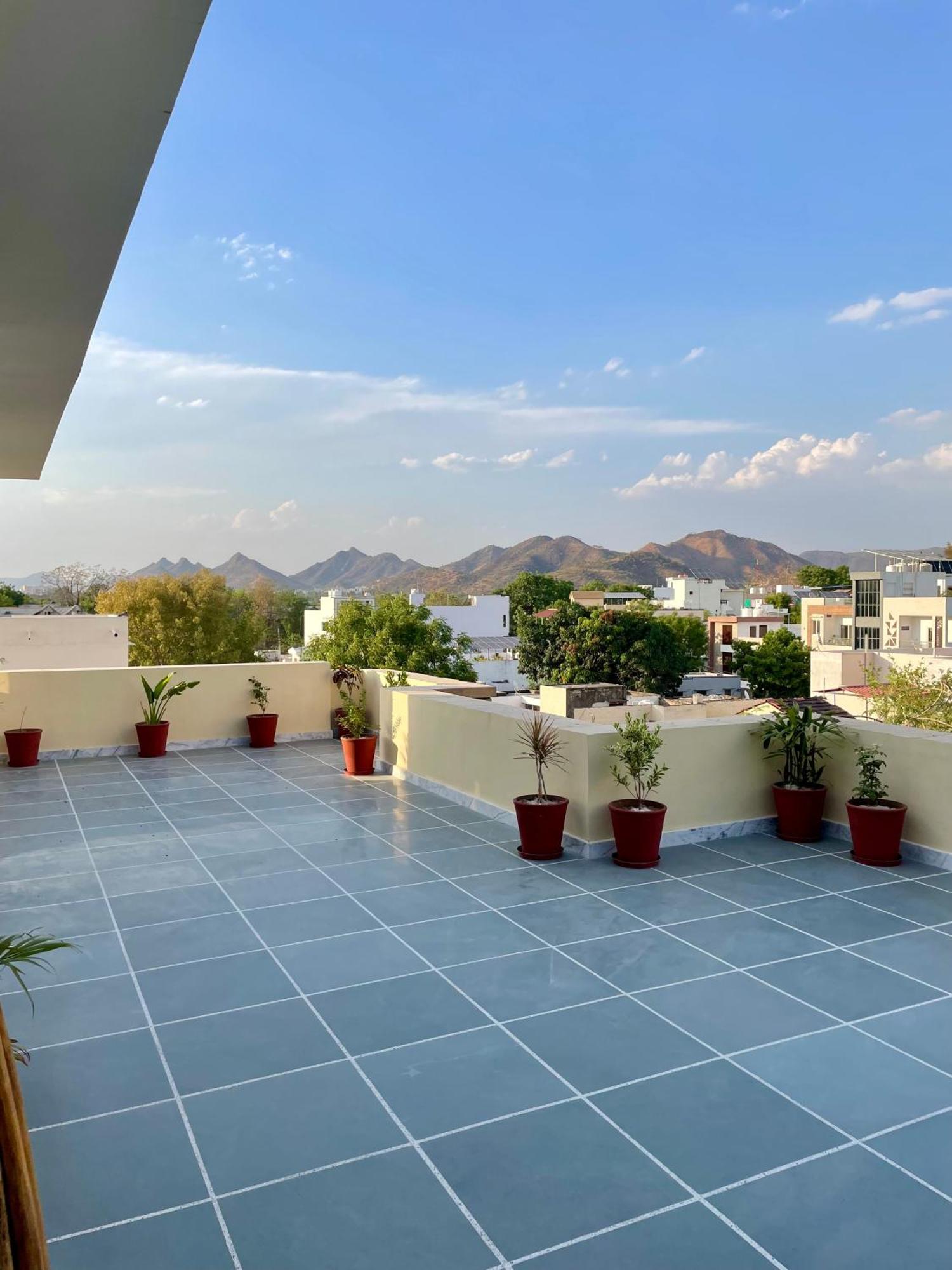Karni Nivvas - Luxury Redefined Villa Udaipur Exteriör bild