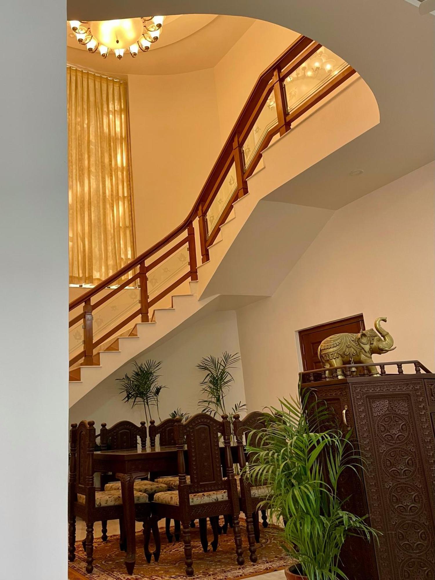 Karni Nivvas - Luxury Redefined Villa Udaipur Exteriör bild