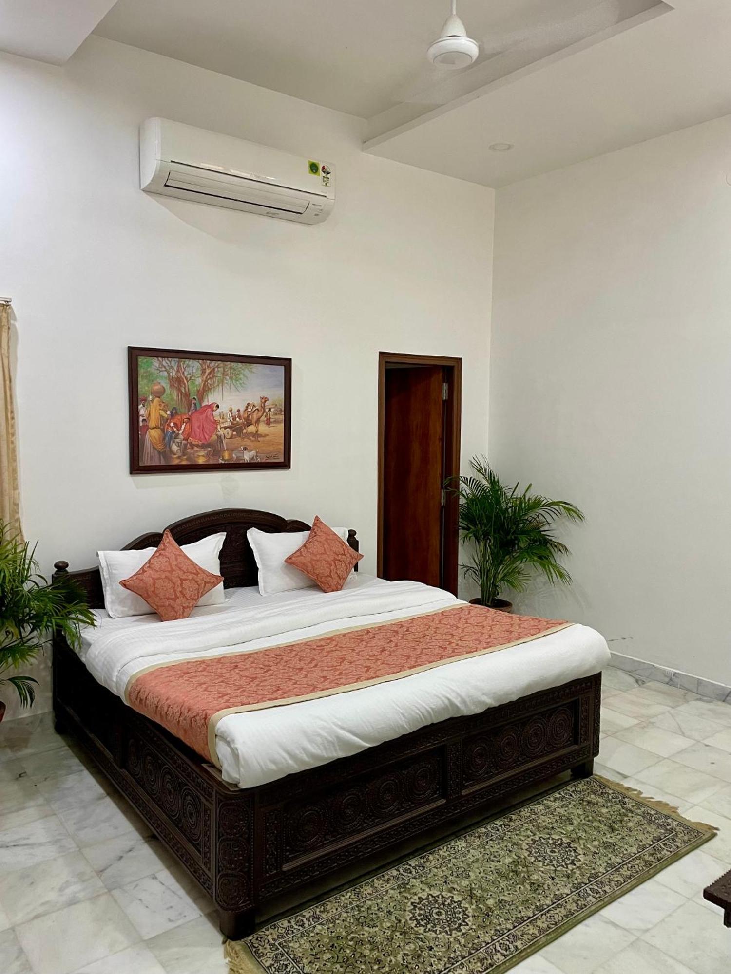 Karni Nivvas - Luxury Redefined Villa Udaipur Exteriör bild