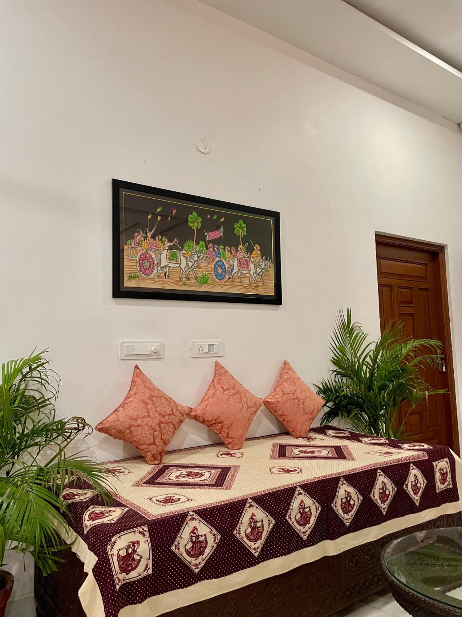 Karni Nivvas - Luxury Redefined Villa Udaipur Exteriör bild